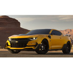 Transformers // Bumblebee 2016 Chevy Camaro 1:24 // Die-Cast Car // Premium Display