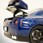 Fast & Furious // Brian's 2012 Nissan GTR R35 1:24 // Die-Cast Car // Premium Display