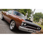 Fast & Furious // Dom's 1970 Plymouth Roadrunner 1:24 // Die-Cast Car // Premium Display