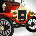 Coca Cola // 1917 Ford Model T Cargo Van 1:18 // Die-Cast Car // Premium Display