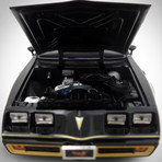 Smokey & The Bandit // 1977 Pontiac Trans Am 1:18 // Die-Cast Car // Premium Display