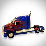 Transformers // Optimus Prime 1:24 // Die-Cast Car // Premium Display