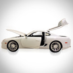 Fast & Furious // Brian's 1995 Toyota Supra White 1:18 // Die-Cast Car // Premium Display