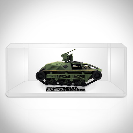 Fast & Furious // Ripsaw Tank 1:24 // Die-Cast Car // Premium Display