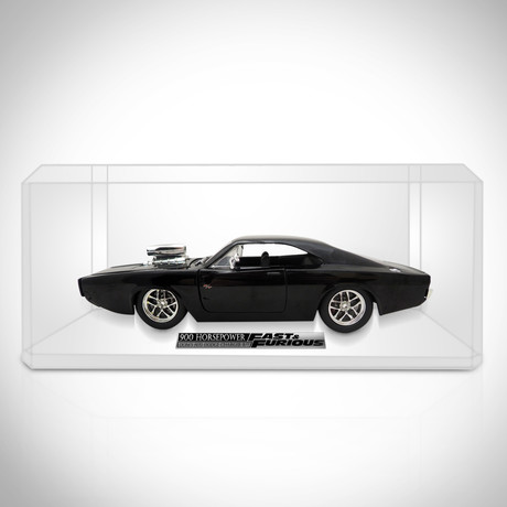 Fast & Furious // Dom's 1970 Dodge Charger 1:24 // Die-Cast Car // Premium Display