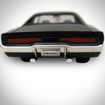 Fast & Furious // Dom's 1970 Dodge Charger 1:24 // Die-Cast Car // Premium Display