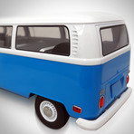 Lost // 1971 Volkwagen Type 2 Bus 1:18 // Die-Cast Car // Premium Display