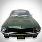 Bullitt // 1968 Ford Mustang 1:24 // Die-Cast Car // Premium Display