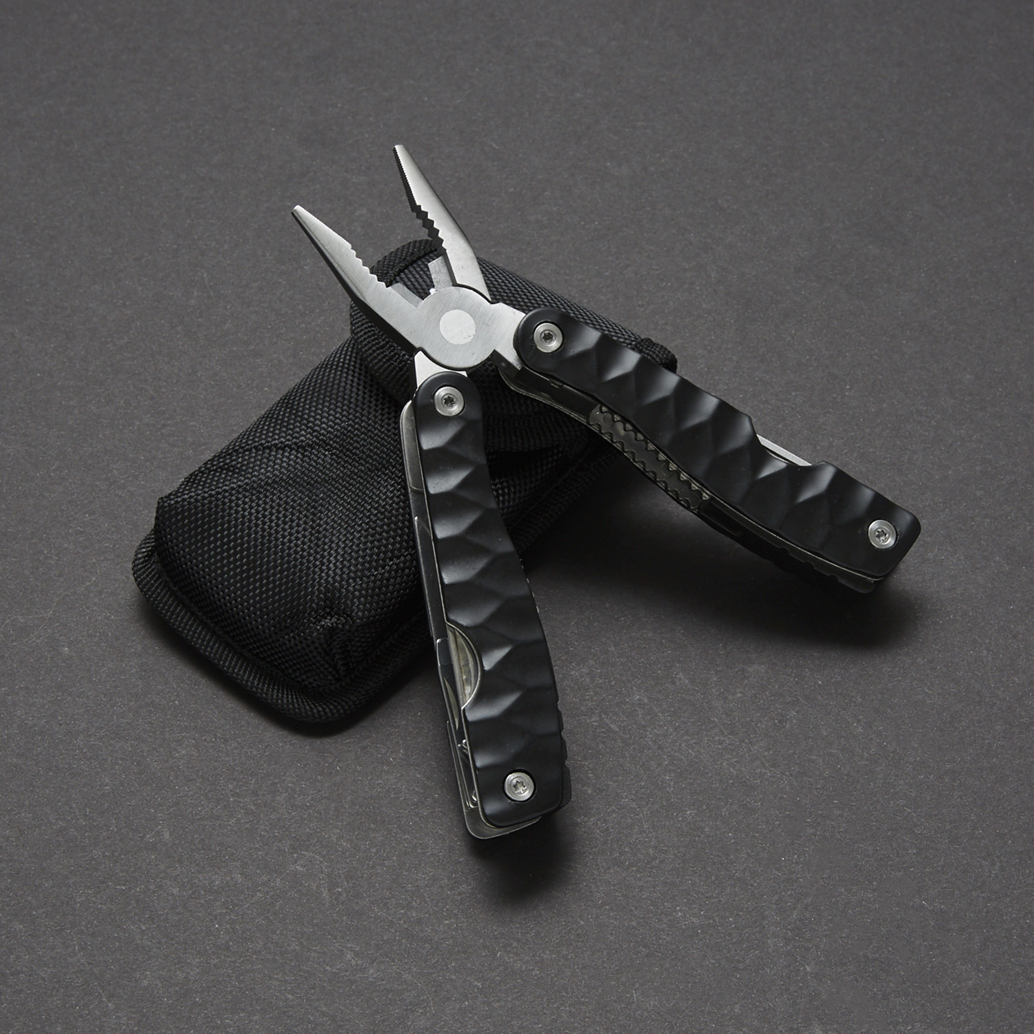 Dyer 16-in-1 Multi-Tool - Sheffield - Touch of Modern