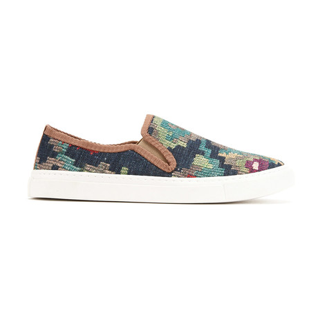 Aegean Sneaker (US: 13)