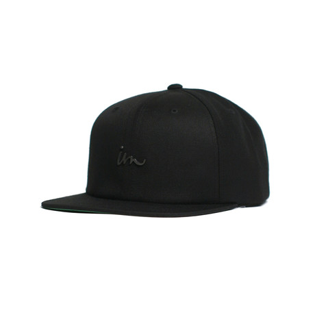 Deception Snap Back // Black