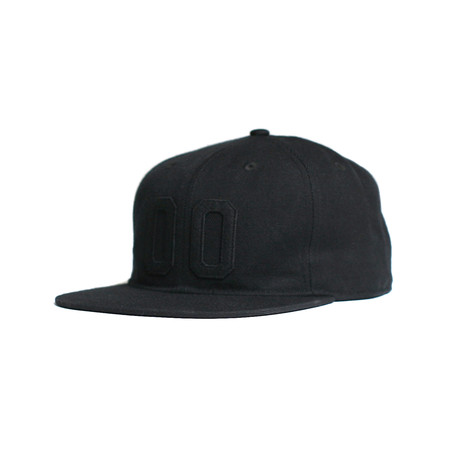 Beginnings Snap Back // Black