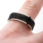 Center Solid Carbon Fiber Patterned Design Ring (Size: 9)