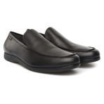 George // Black (Euro: 40)