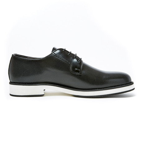 Plain Derby II // Black (Euro: 40)