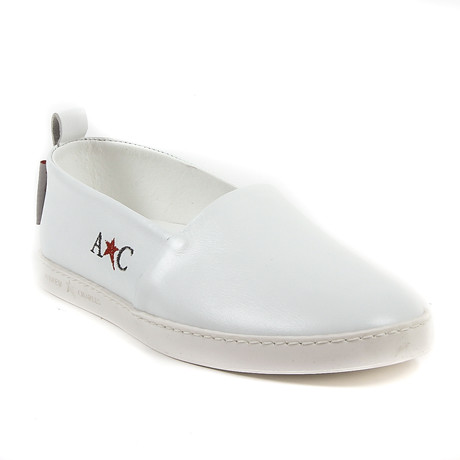 Slip-On Sneaker // White (US: 7)