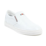 Anil Bordino // White (US: 7.5)