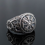 Urnes Ornament + Vegvisir Ring // Silver (11)