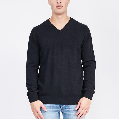 Classic V-Neck Cashmere Sweater // Black (S)