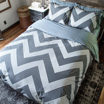 Houndstooth Chevron Stripe Cotton Percale Comforter // Black + Charcoal (Twin / Twin Extra Long)