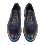 Embossed Oxford // Navy Straw (Euro: 44)