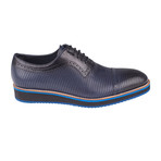 Embossed Oxford // Navy Straw (Euro: 44)