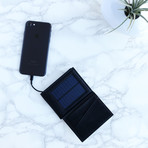 Solar Wallet (Apple Lighting)
