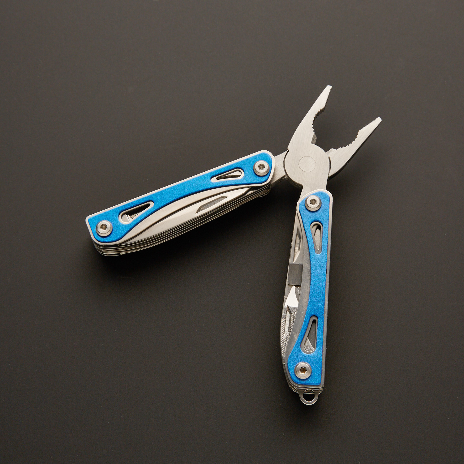 Katami // 11in1 MultiTool Sheffield Touch of Modern