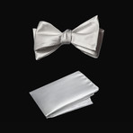 Self-Tie Bow Tie // White