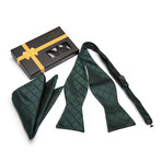 Self-Tie Bow Tie // Green Checkers