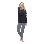 828 Women's Long Sleeve Easy Tee // Black (Medium)