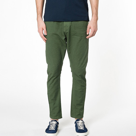 Tapered Cotton Blend Chino Pants // Fresh Pine (30WX32L)