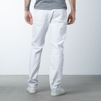 Straight Torn // White (34WX32L)