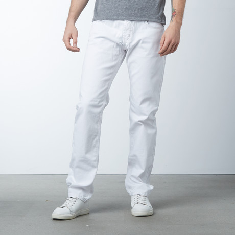 Straight Torn // White (34WX32L)