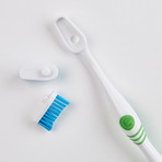 Snap Toothbrush Pack (Blue And Red Pack + Mystery Color)