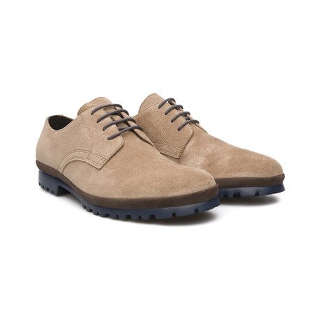 Pegaso // Tan (Euro: 39)