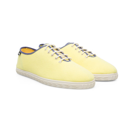 Siesta TWS // Pale Yellow (Euro: 39)