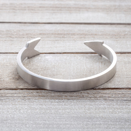 Arrow Design Cuff Bracelet // Silver Tone