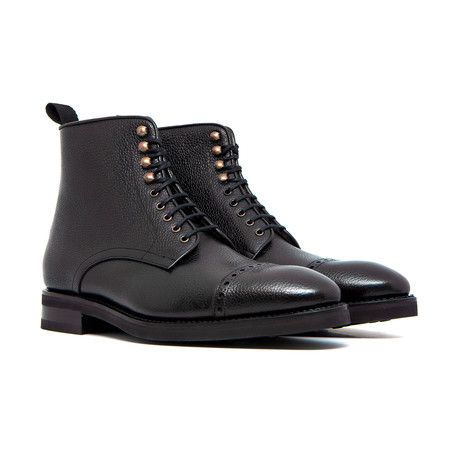Winchester III French Pebble Grain Calfskin // Black (UK: 6.5)