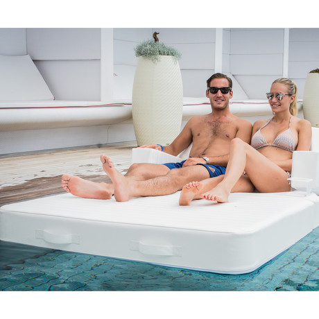 Trona Magnum Armchair