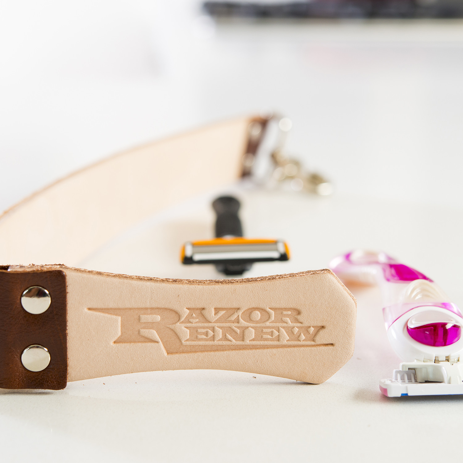 Razor Renew // Long Razor Renew Touch of Modern