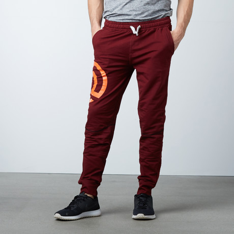 SlimFit Activewear TrackPant // Maroon (S)