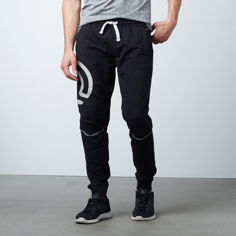 SlimFit Activewear TrackPant // Black (S)