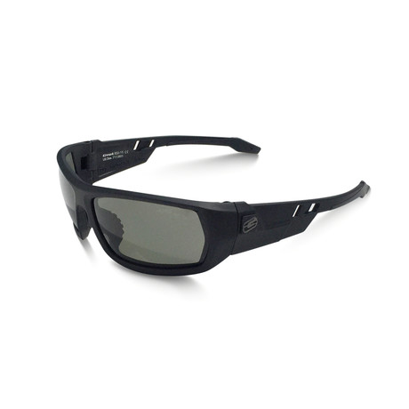 SG2-15 // Black + Black