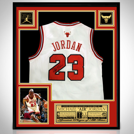 Michael Jordan // Signed Chicago Bulls Jersey // White (Without Frame)
