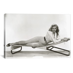 Anita Ekberg Lying On Beach Lounger // Movie Star News