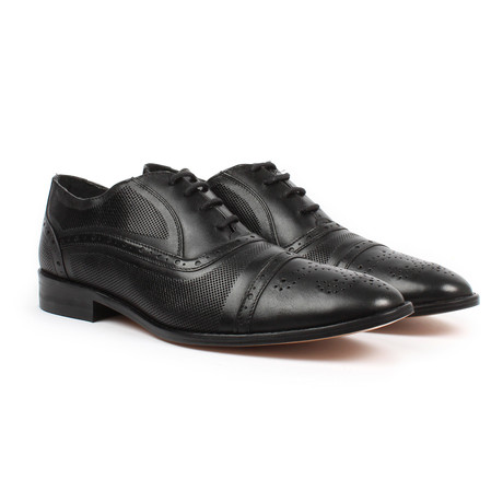 Textured Cap Toe Oxford Dress Shoes // Black (US: 6)