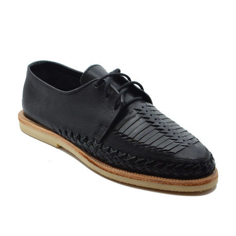 Zapata // Black (US: 7.5)