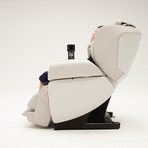 Kagra // 4D Premium Massage Chair // White