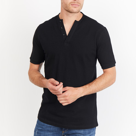 Joziah Henley // Black (S)